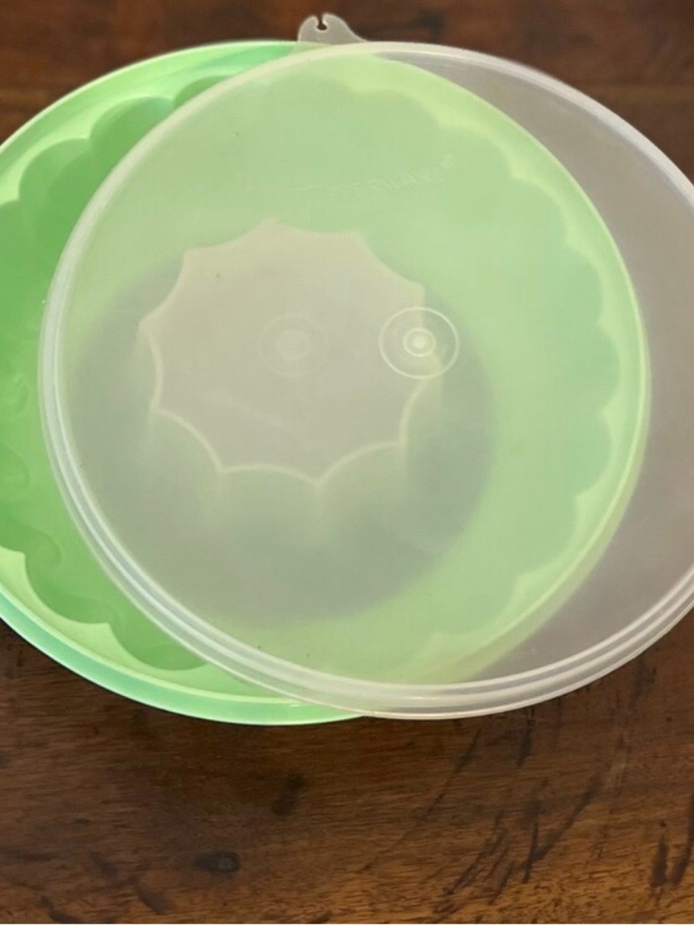 Vintage Tupperware 3- piece jello-o mold #1201,1202,1203